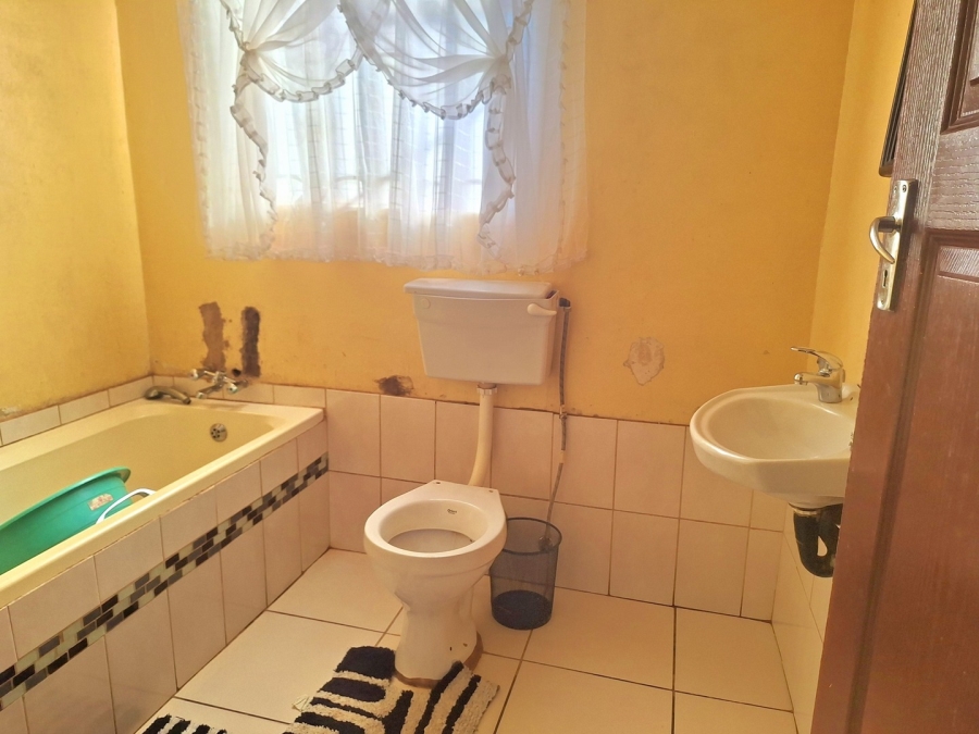 3 Bedroom Property for Sale in Promosa North West